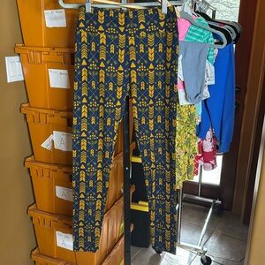 NWOT LuLaRoe Leggings Navy Blue Orange Arrows OS One Size (2-10)